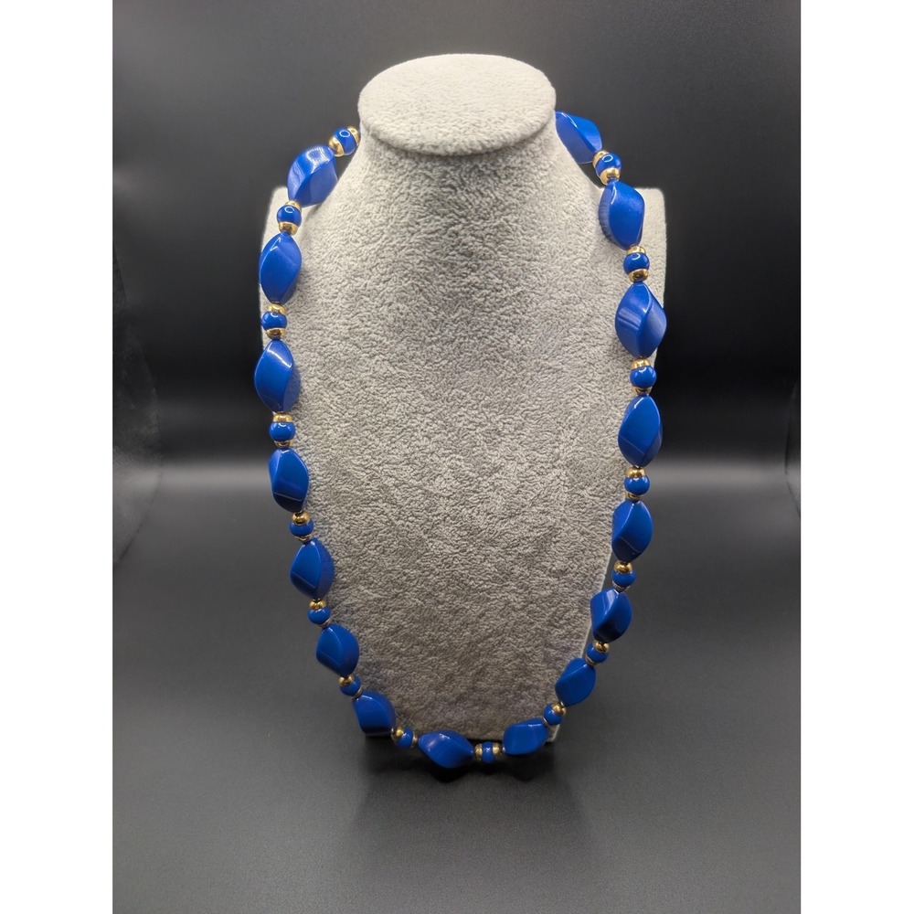 Lucite Royal Blue Necklace Plastic Beaded Gold Tone 20in Womens Statement